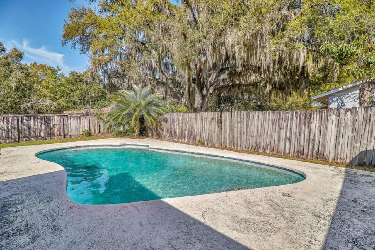 Large Groups Up To 12 Guests In Ground Pool Villa Tampa Buitenkant foto